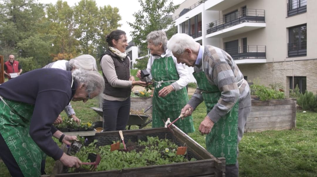 ROMPRE L'ISOLEMENT SOCIAL DES SENIORS