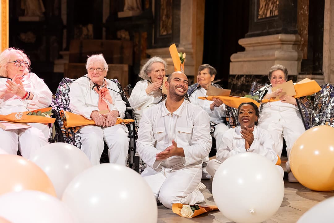 MIROIR MIROIR quand des résidents d'EHPAD deviennent artistes